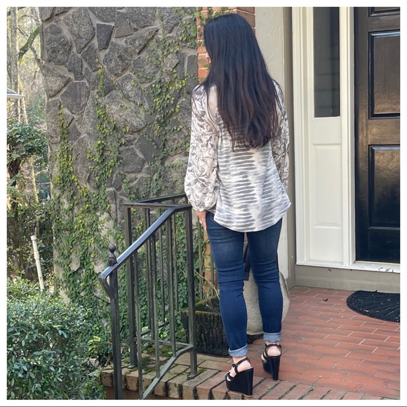 Soft Boho chic Tie dye print top with Contrasts - Picture 4 of 5